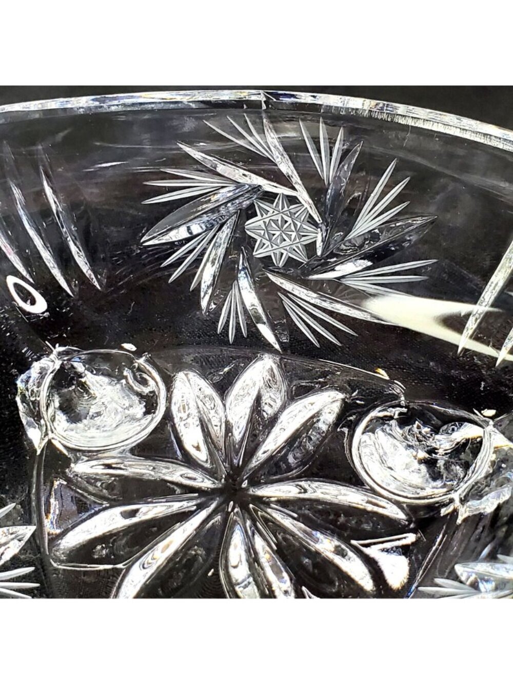 VTG Hazel Atlas Triangular Crystal Candy Bowl Footed Pinwheel Design 4.5 inch - Picture 9 of 13
